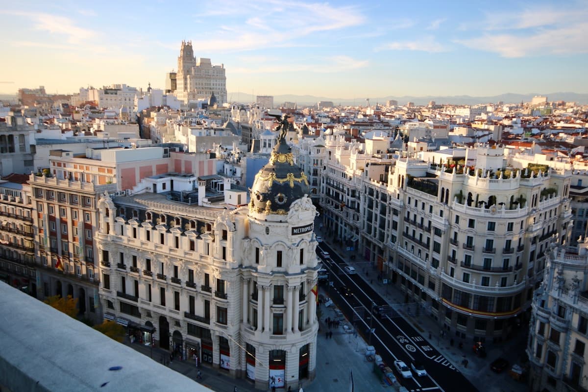 Por que a Espanha é a melhor escolha para brasileiros que querem morar no exterior — Plano Espanha